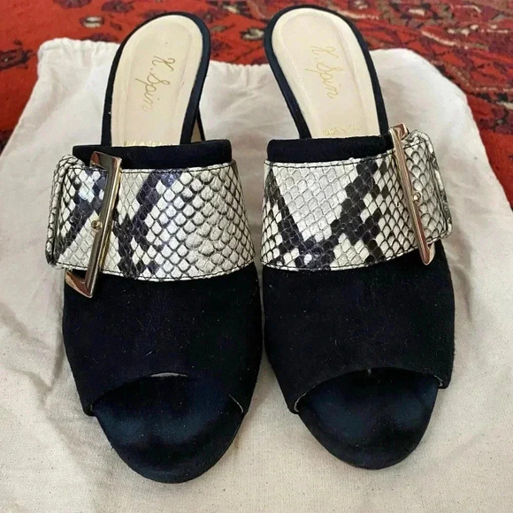 Leather Italian-Made Snakeskin Print Mule Heels with Buckle, Size EU 37.5 (US 7) - Picture 2 of 7